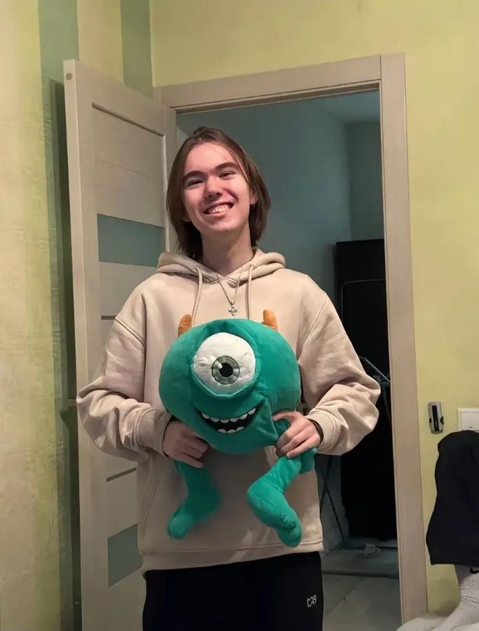 电竞比分网：万众期待的英雄联盟手游要来了？！