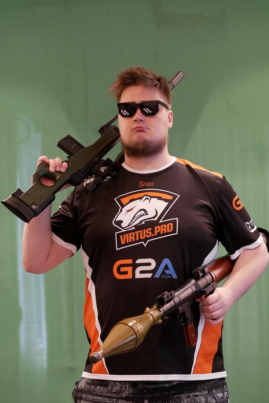 LECW2D2综述：FNC RGE傲视群雄 VIT力克G2