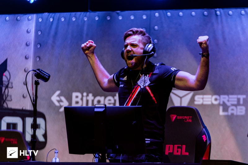 m0NESY ：当我陷入挣扎时，NiKo帮了我很多